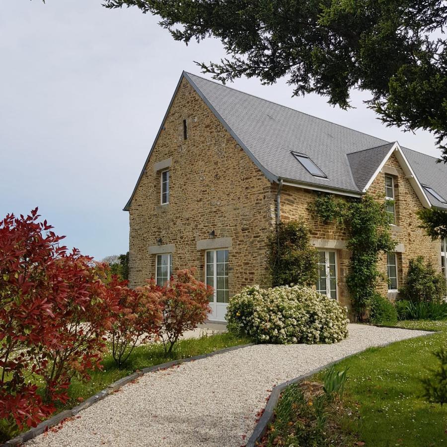 Maison Tombelaine Vains Exterior photo